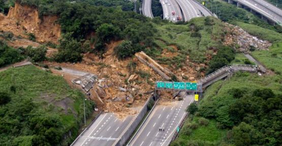 ABD'de toprak kayması: Ölü sayısı 24'e çıktı