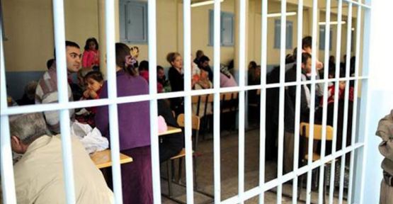 Adalet Bakanı Gül: Cezaevlerindeki görüşler iki hafta ertelendi