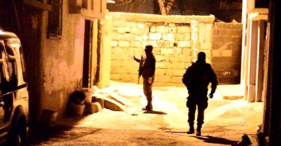 Adana'da sosyal medya operasyonu: 22 gözaltı  