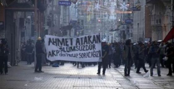 Ahmet Atakan için onbinler ayaktaydı