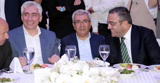 AK Parti, CHP ve HDP'li vekiller aynı masada