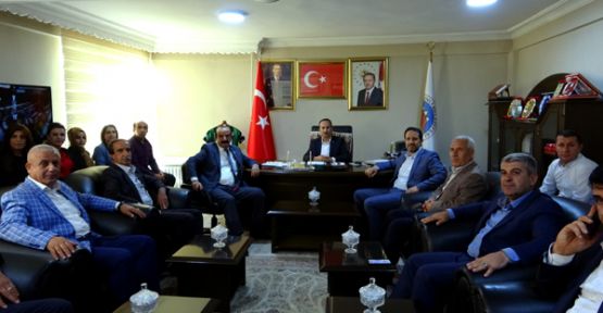 AK Parti Hakkari Milletvekili Husret Dinç, Şemdinli'yi ziyaret etti