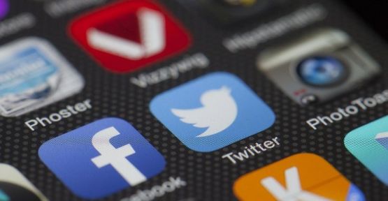 AK Parti'den sosyal medya için 11 maddelik teklif