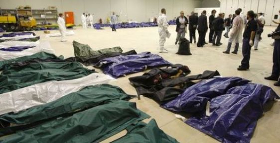 Akdeniz'de göçmen dramı: 40 kayıp