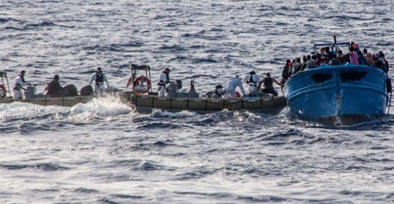 Akdeniz'de göçmen faciası: 50 ölü