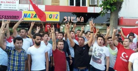 Antalya ve İzmit'te HDP binalarına saldırı