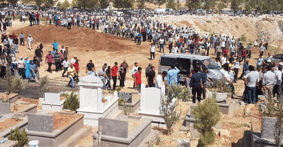 Antep Katliamı nedeniyle DTK'nın çağrısıyla 3 günlük yas ilan edildi