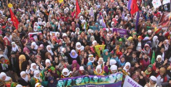 Asya Abdullah: Kadın öncülüğünde özgürlük yürüyüşü gerçekleşiyor