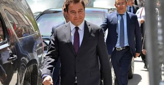 Babacan ekibi parti başvurusunu yaptı