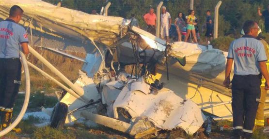 Balıkesir'de eğitim uçağı düştü: 2 ölü