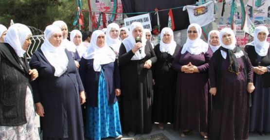 Barış Anneleri bayramlaşmak için Kobani sınırına hareket etti