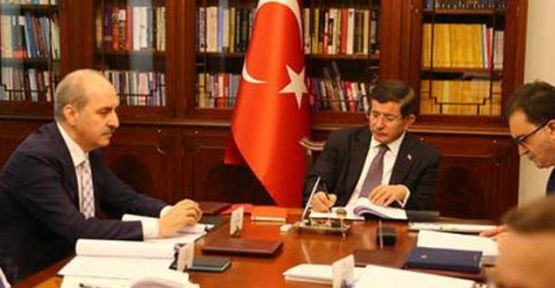 Başbakan Davutoğlu CHP ve MHP Heyetindeki İsimlerle Toplandı