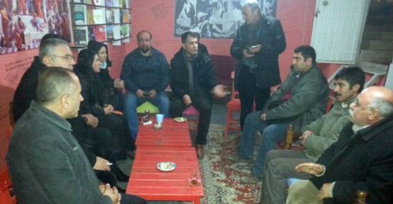 Batman'da HDP ve DBP yöneticileri 'suçu ve suçluyu övmek'ten gözaltında