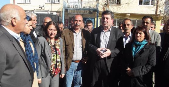 BDP Çüngüş adayına bıçaklı saldırı