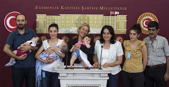 'Bebekleriyle cezaevine girmesinler'