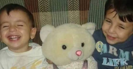 Bedenleri kıyıya vuran o Suriyeli çocuklar hayata gülümserken...