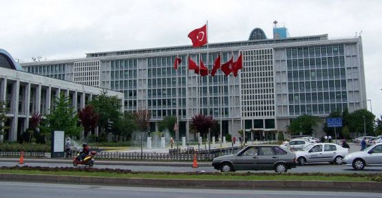 Belediye Meclisi'nde borçlanma tartışması