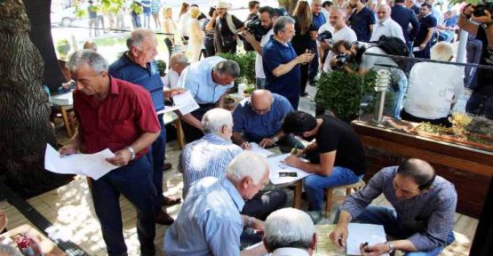 Bolu'da MHP'den 400 istifa