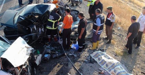 Burdur'da feci kaza: 5 ölü, 3 yaralı