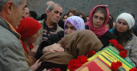 Cenazeyê Ergîn ê YPG’î şandin Dêrikê