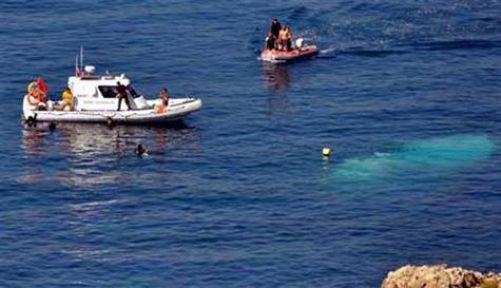 Çeşme'de kaçak teknesi battı: 3 ölü, 9 kayıp!