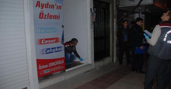CHP seçim bürosuna saldırı