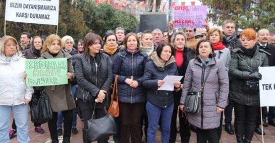 CHP ve HDP'li kadınlar, meclisteki saldırıyı protesto etti