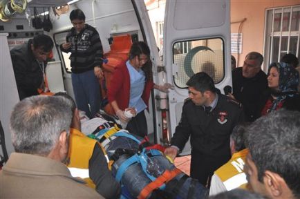 Cizre'de bıçaklı kavgada bir genç öldü