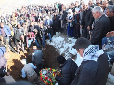 Cizre'de hayatını kaybeden İslam Balıkesir, Hakkari'de toprağa verildi