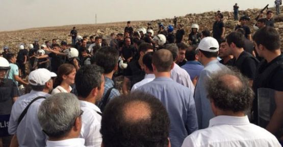 Cizre'ye giden heyet yeniden engellendi