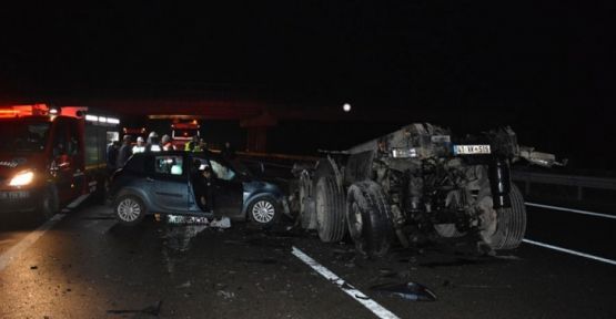 Damperi açık seyreden TIR kaza yaptı: 2 ölü