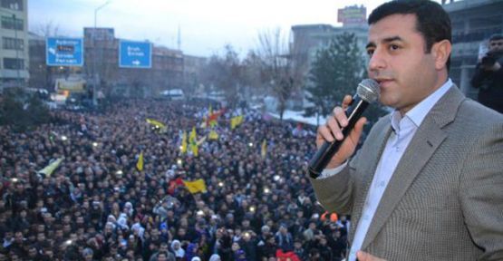 Demirtaş: AKP-Cemaat el ele halka kan kusturdu