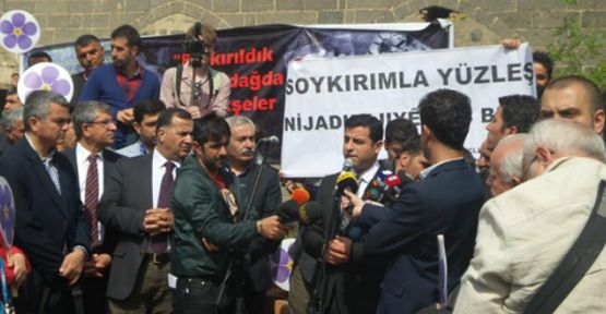 Demirtaş: Bırakın önce taziyemizi kurup yasımızı tutalım