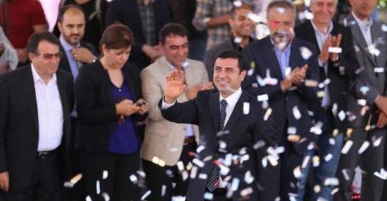 Demirtaş'ın adaylığı Meclis'e sunuldu