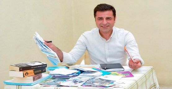 Demirtaş'tan mektup: Kendin olma, başkası ol!