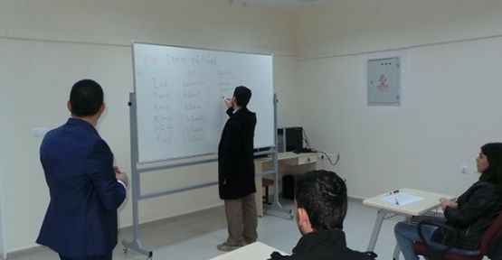 Dicle Üniversitesi Tıp Fakültesi'nde Kürtçe dersi