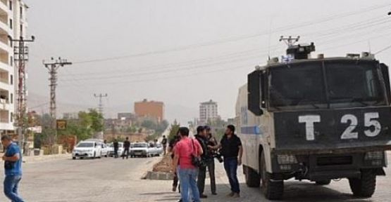 Diyarbakır Silvan'da bir polis yaralandı
