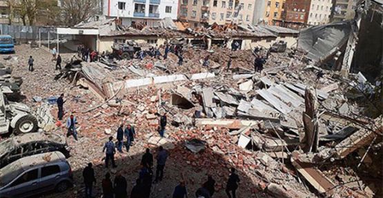 Diyarbakır Valiliği: 1 ton patlayıcı zaman ayarlı patlatıldı