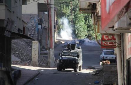 Diyarbakır'da İki, Mardin’de Bir Sivil Öldürüldü