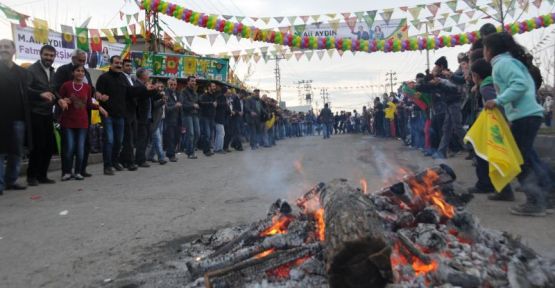 Diyarbakır'da seçim çalışmaları Newroz’la birleşti