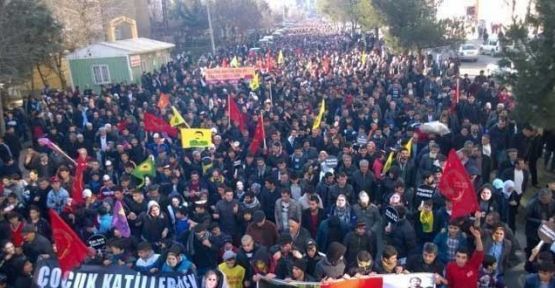 Diyarbakırlılar Cizre'de yaşananları protesto etti