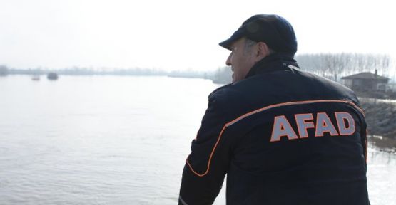 Edirne'de bot alabora oldu: 10 kişi kayıp