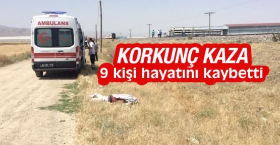 Elazığ'ta tren minibüse çarptı: 9 ölü