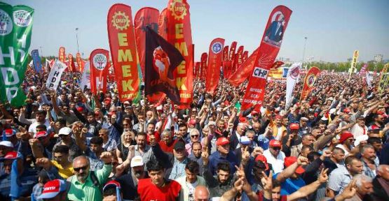 Emekçiler 1 Mayıs'ı kutladı