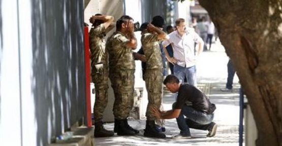 Genelkurmay'da bulunan askerler teslim oldu