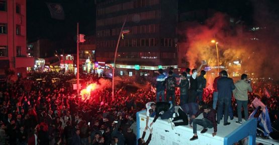 Erzurum'da PTT 1. Lig mutluluğu