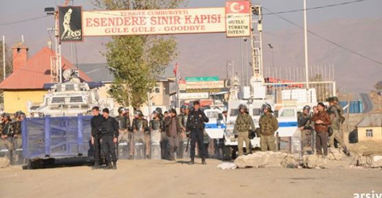 Yüksekova Esendere Sınır Kapısı Geçici Süreyle Kapatıldı