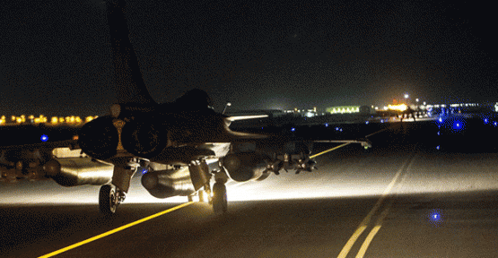 Fransa, IŞİD'in Rakka'daki silah depolarını vurdu