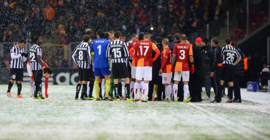 Galatasaray-Juventus maçı ertelendi