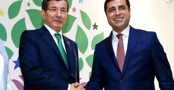 Ahmet Davutoğlu'ndan Selahattin Demirtaş Açıklaması